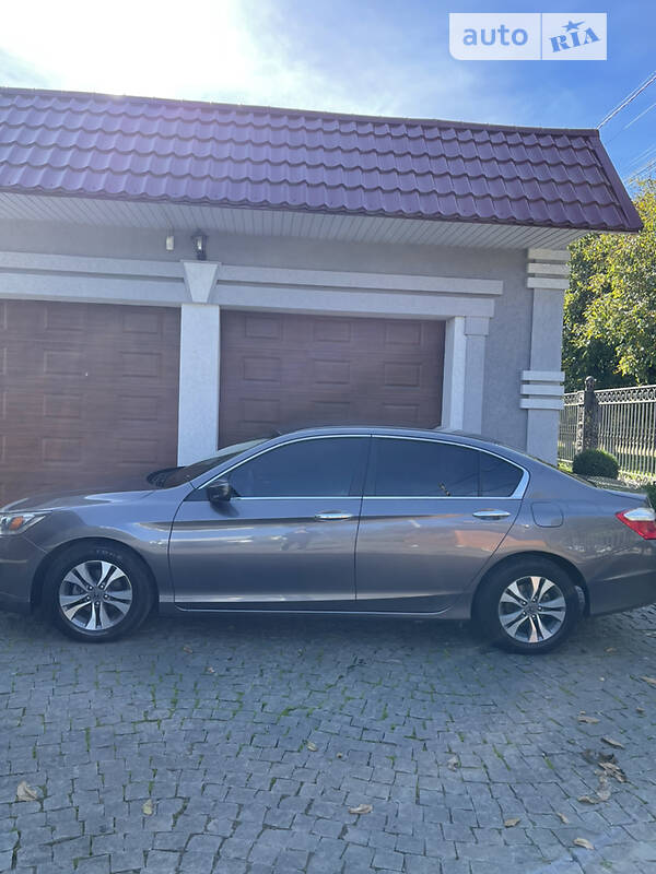 Седан Honda Accord 2015 в Чернівцях фото 11 Седан Honda Accord 2015 в Чернівцях