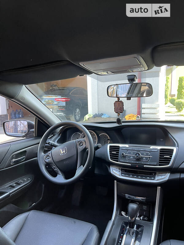 Седан Honda Accord 2015 в Чернівцях фото 21 Седан Honda Accord 2015 в Чернівцях