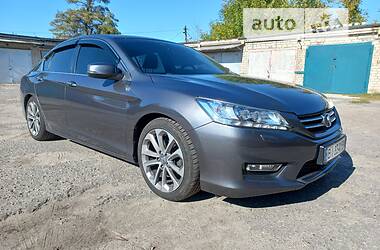 Седан Honda Accord 2013 в Кременчуці