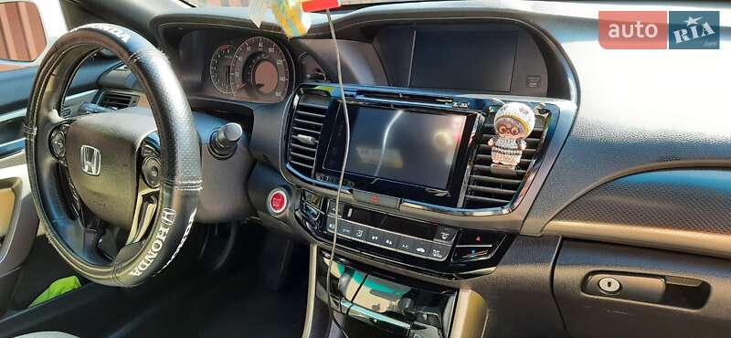 Купе Honda Accord 2015 в Киеве