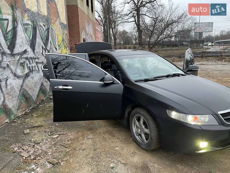 Седан Honda Accord 2005 в Киеве