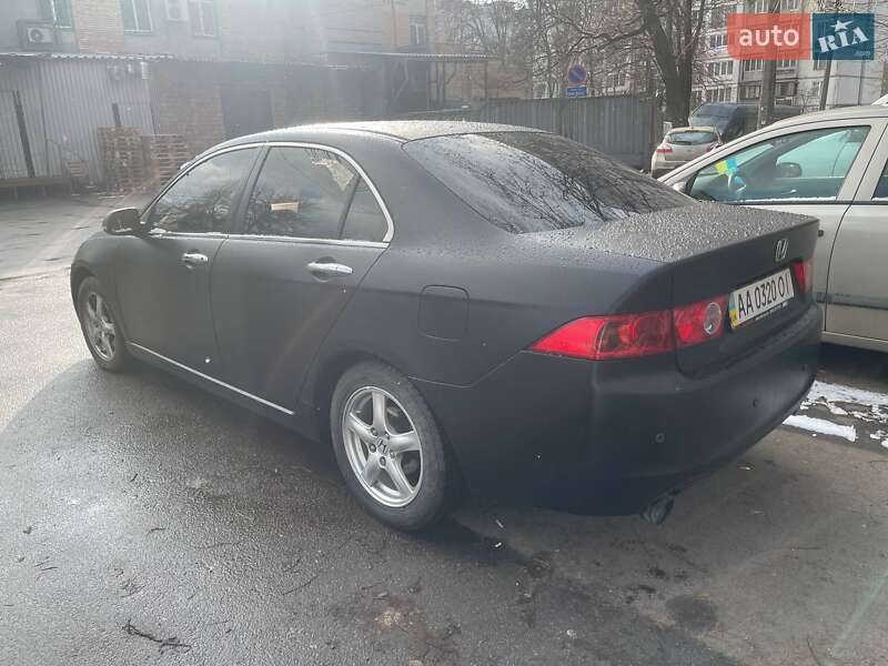 Седан Honda Accord 2005 в Киеве