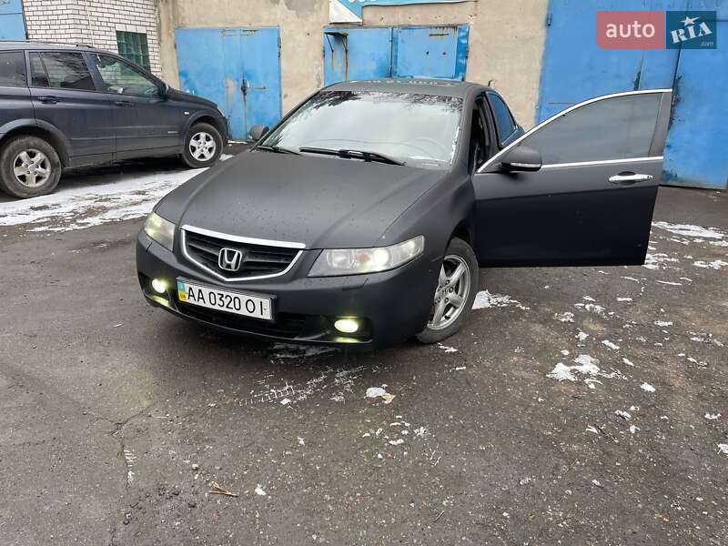Седан Honda Accord 2005 в Киеве