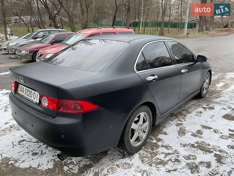 Седан Honda Accord 2005 в Киеве
