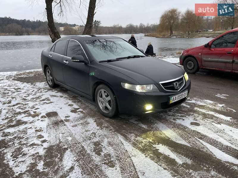 Седан Honda Accord 2005 в Киеве