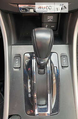 Купе Honda Accord 2013 в 