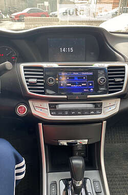 Купе Honda Accord 2013 в 