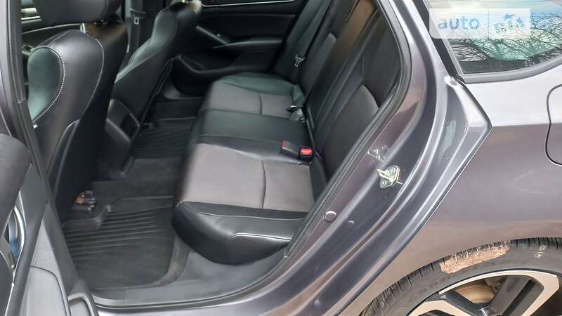 Седан Honda Accord 2018 в Николаеве