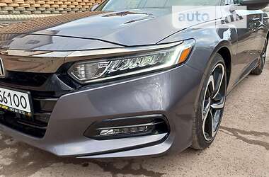 Седан Honda Accord 2018 в 