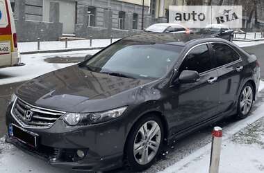 Седан Honda Accord 2010 в Киеве