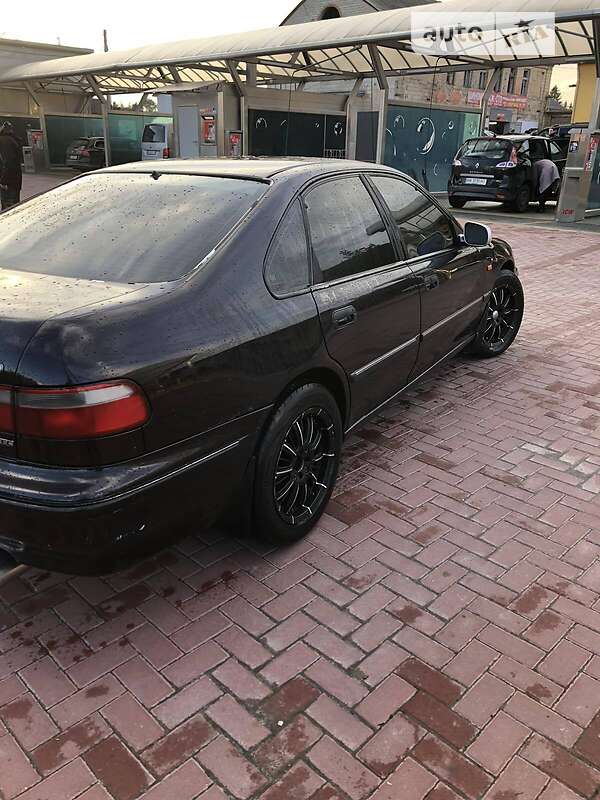 Седан Honda Accord 1998 в Ровно