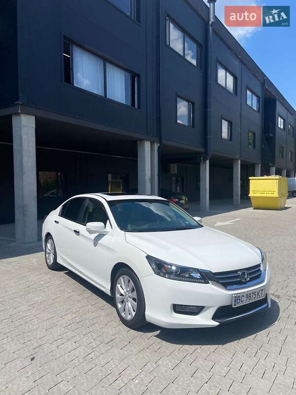 Седан Honda Accord 2014 в Шептицькому