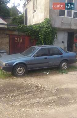 Седан Honda Accord 1985 в Киеве