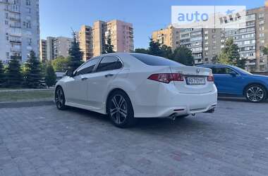 Седан Honda Accord 2011 в 