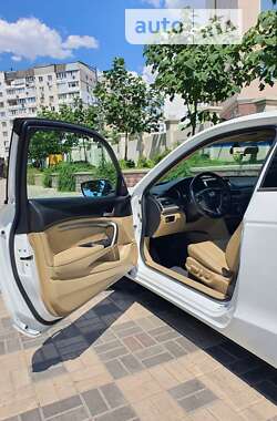 Купе Honda Accord 2010 в 