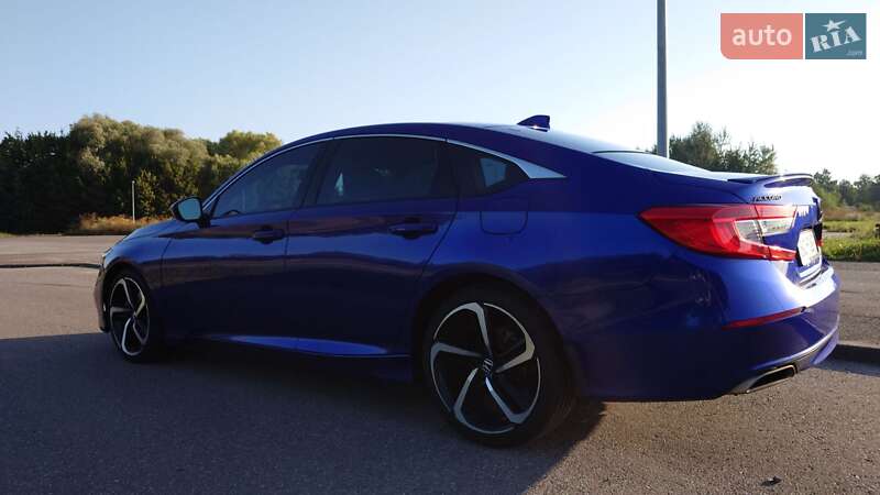 Седан Honda Accord 2019 в Львові