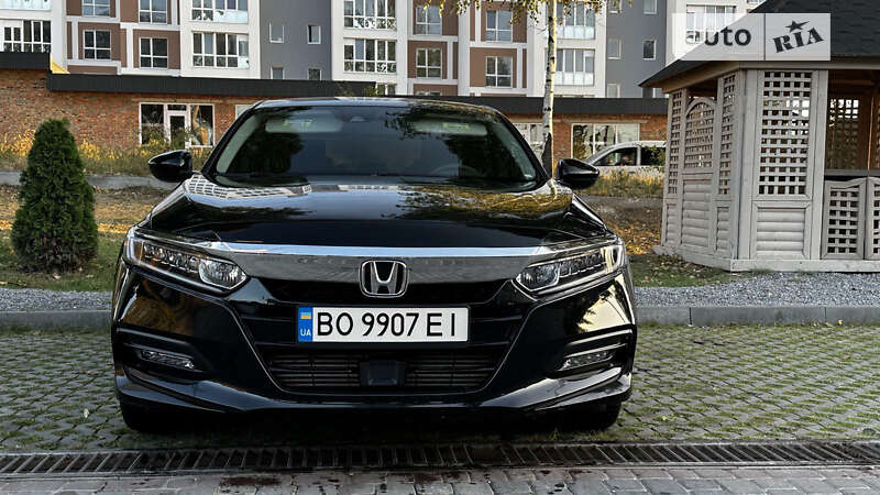 Седан Honda Accord 2019 в Тернополе