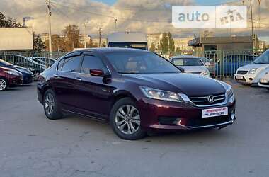 Седан Honda Accord 2014 в Киеве