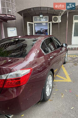 Седан Honda Accord 2013 в Києві