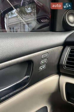 Седан Honda Accord 2013 в Києві