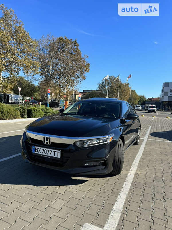 Седан Honda Accord 2018 в Одессе