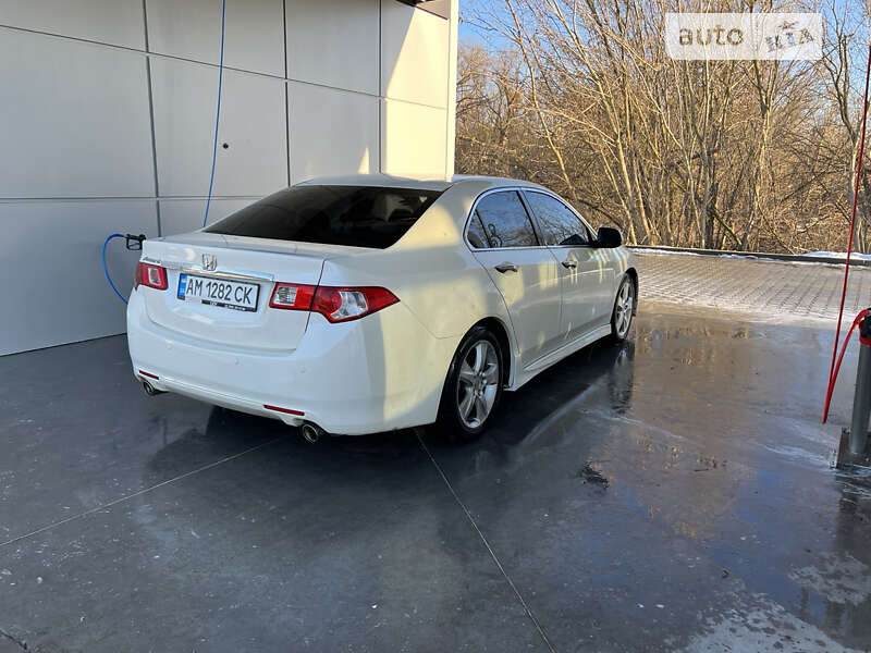 Седан Honda Accord 2008 в Киеве