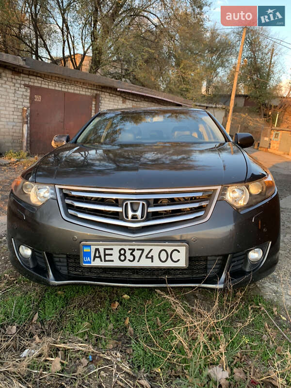 Седан Honda Accord 2008 в Кривом Роге