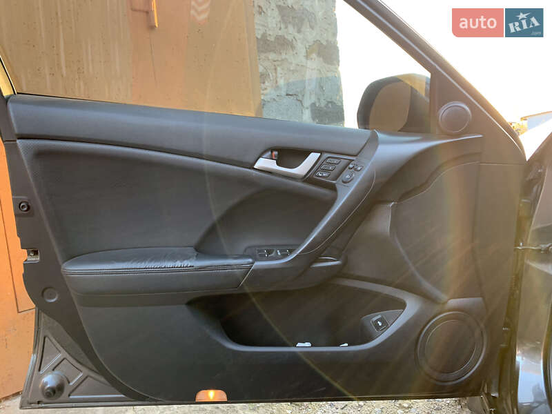Седан Honda Accord 2008 в Кривом Роге