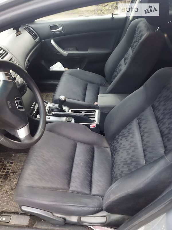 Універсал Honda Accord 2004 в Дніпрі