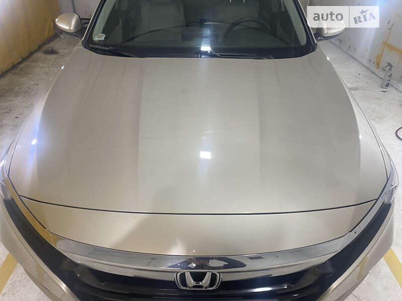 Седан Honda Accord 2019 в Києві