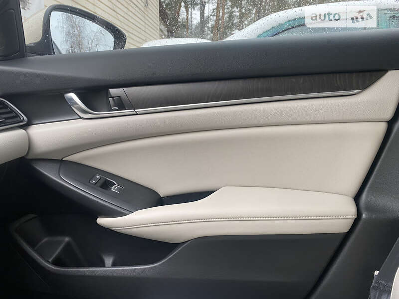 Седан Honda Accord 2019 в Києві