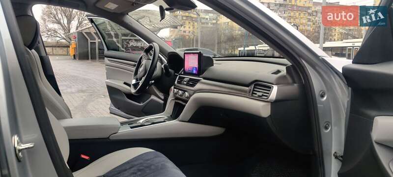 Седан Honda Accord 2019 в Дніпрі