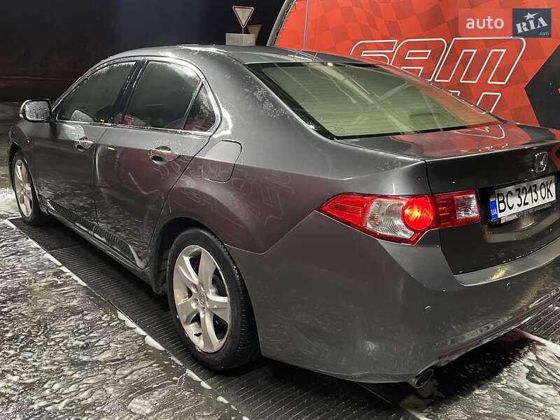 Седан Honda Accord 2008 в Львові