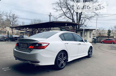 Седан Honda Accord 2015 в Одессе