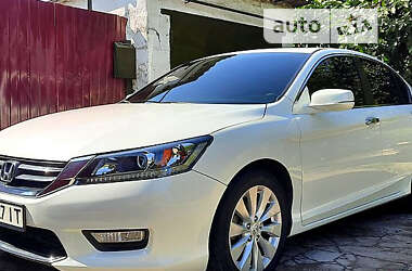 Седан Honda Accord 2014 в Львове