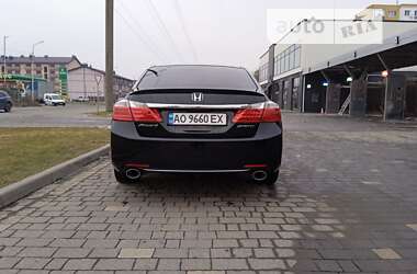 Седан Honda Accord 2013 в Ужгороді