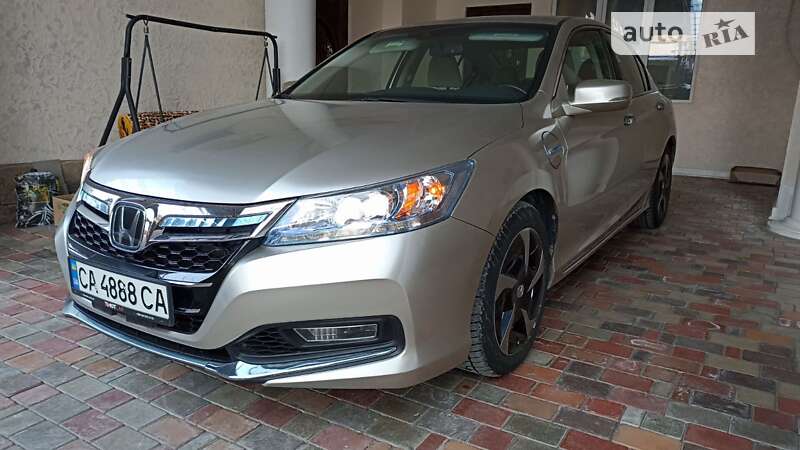 Седан Honda Accord 2014 в Умані