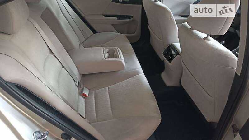 Седан Honda Accord 2014 в Умані