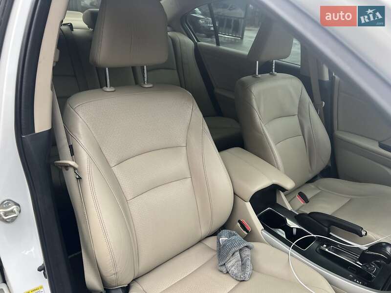 Седан Honda Accord 2014 в Львове