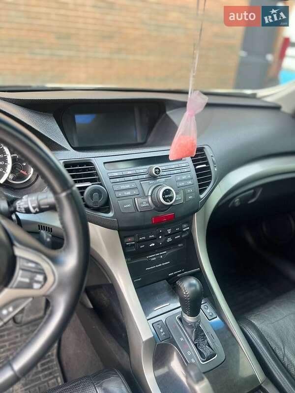 Седан Honda Accord 2008 в Казатине