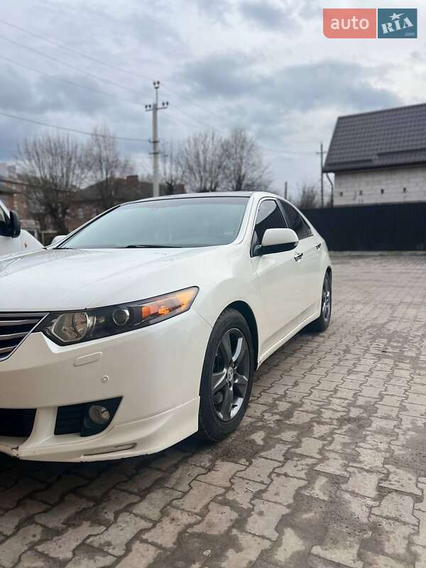 Седан Honda Accord 2008 в Казатине