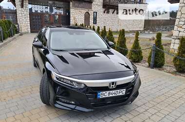 Седан Honda Accord 2018 в Львове