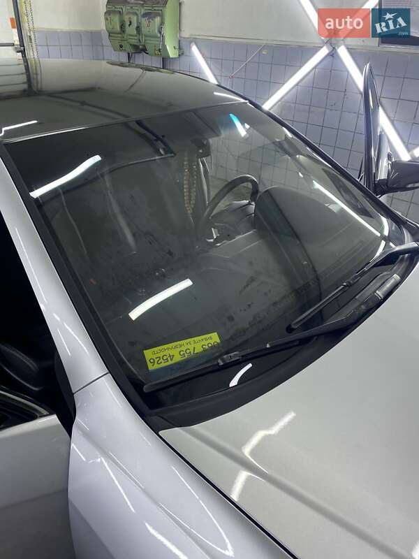 Седан Honda Accord 2004 в Киеве
