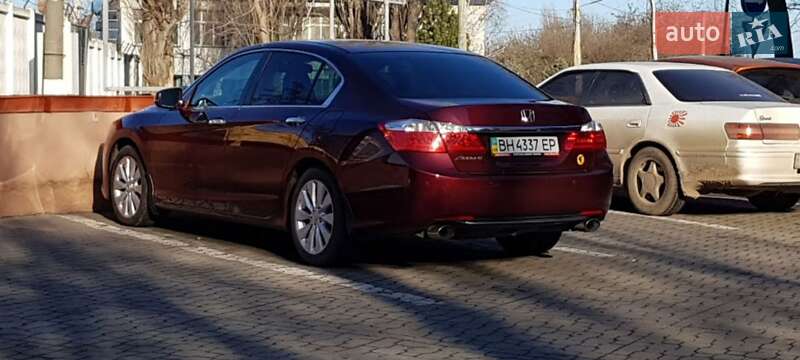 Седан Honda Accord 2013 в Черноморске