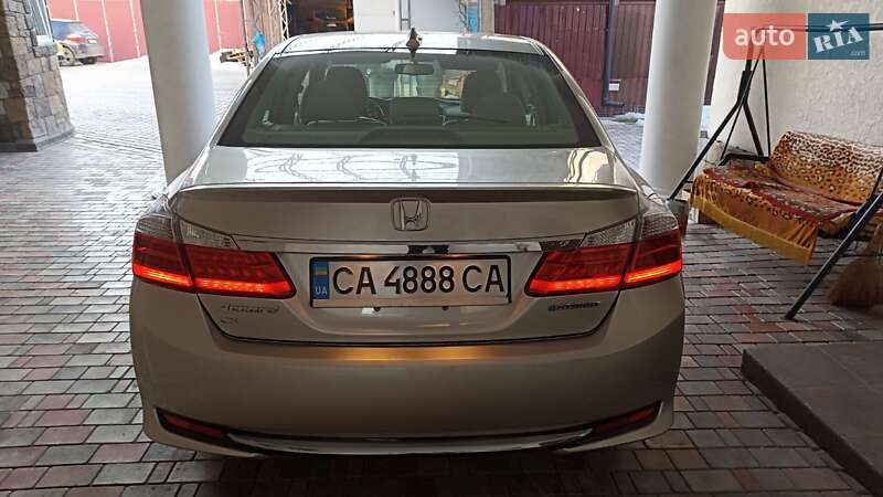 Седан Honda Accord 2014 в Умани