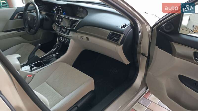 Седан Honda Accord 2014 в Умани