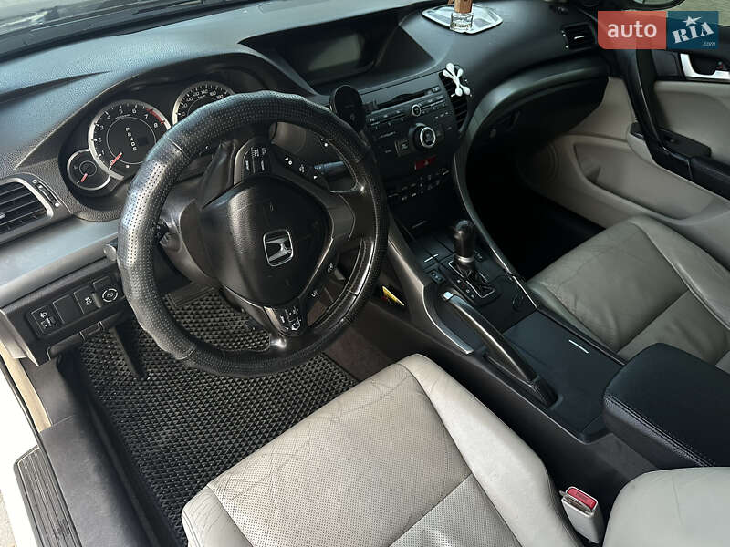 Седан Honda Accord 2011 в Запорожье