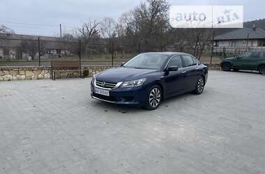 Седан Honda Accord 2015 в Могилів-Подільському