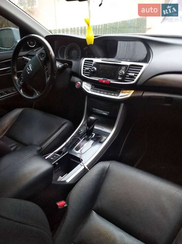Седан Honda Accord 2014 в Івано-Франківську