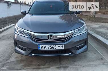 Седан Honda Accord 2016 в Киеве